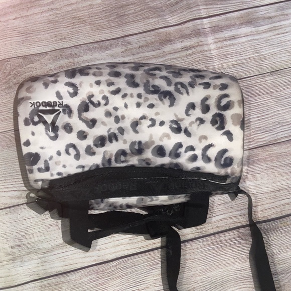 Reebok cheetah bag - Picture 2 of 7